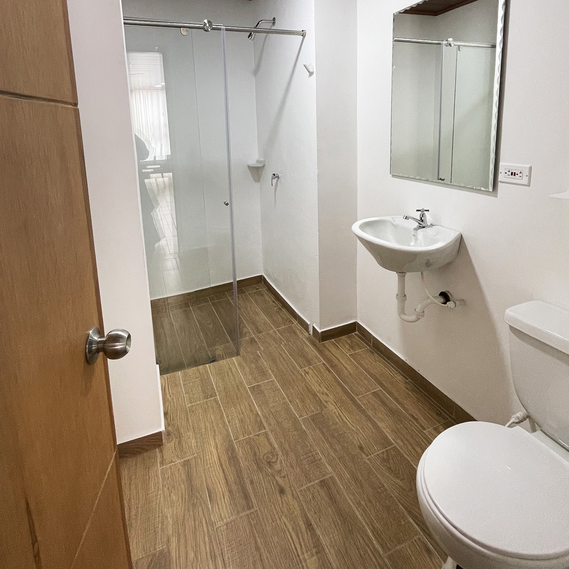 Camp Inn Coliving - Baño